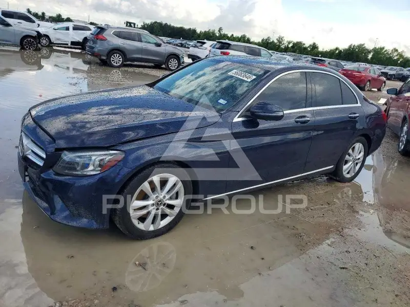 2019 Mercedes Benz C-Class фото