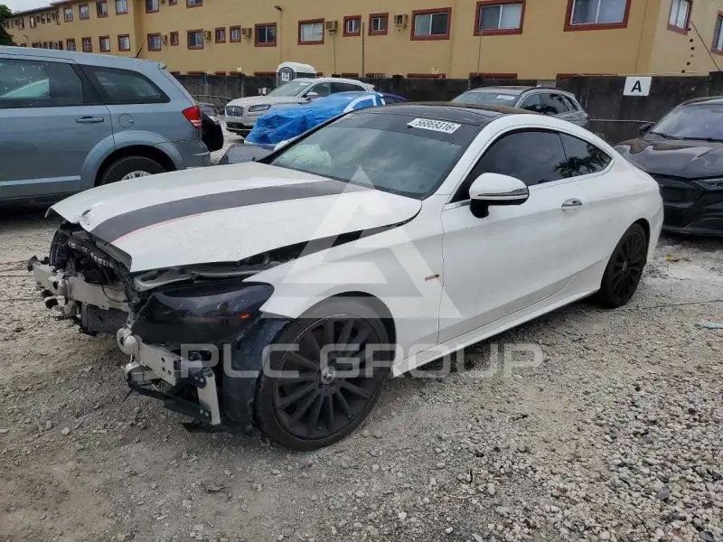 2019 Mercedes Benz C-Class фото