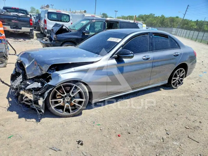2019 Mercedes Benz C-Class фото