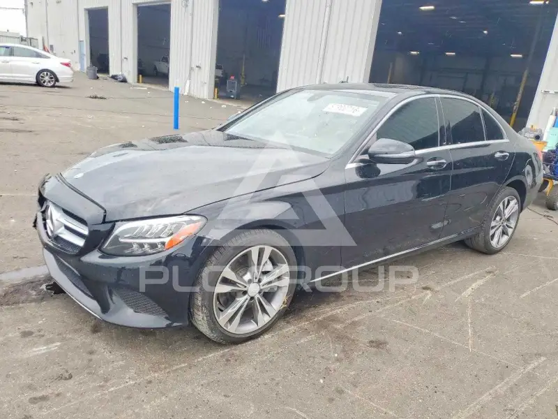 2019 Mercedes Benz C-Class фото