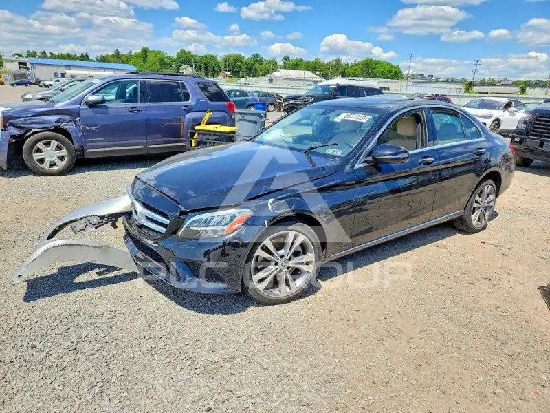 2019 Mercedes Benz C-Class фото