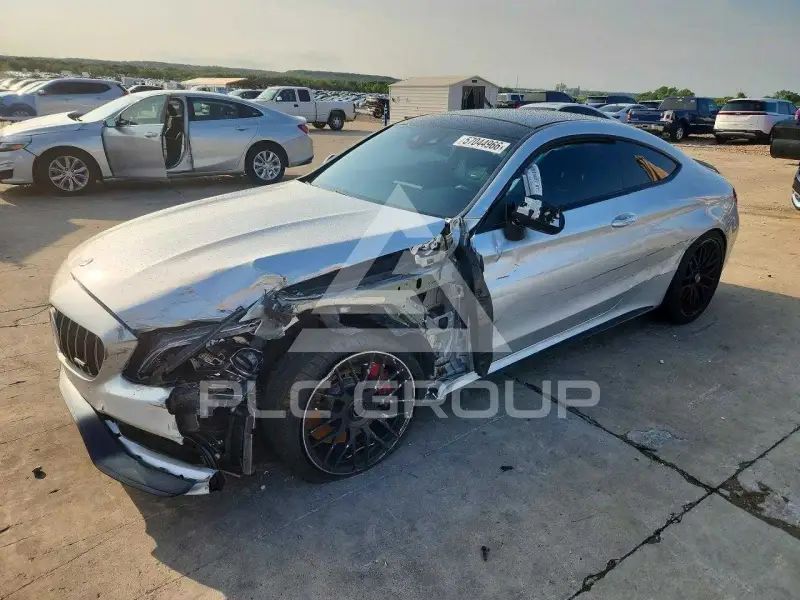 2019 Mercedes Benz C-Class фото