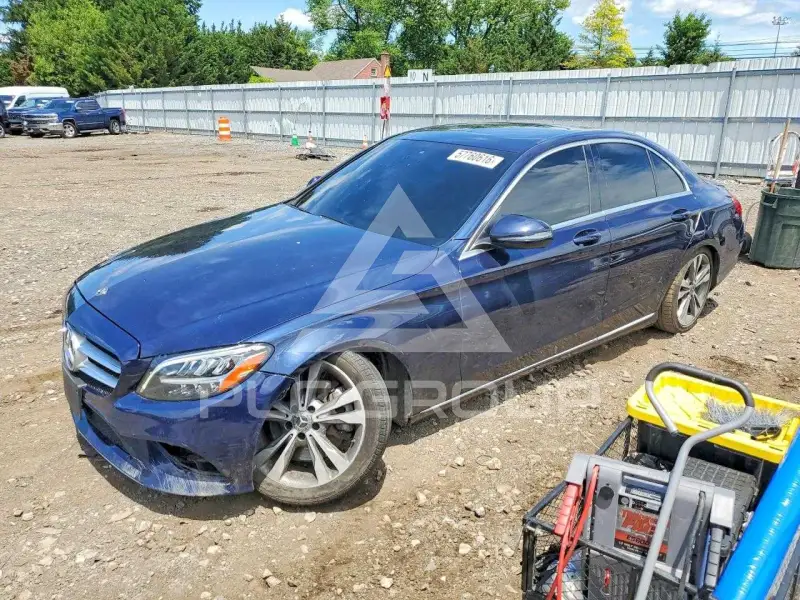 2019 Mercedes Benz C-Class фото