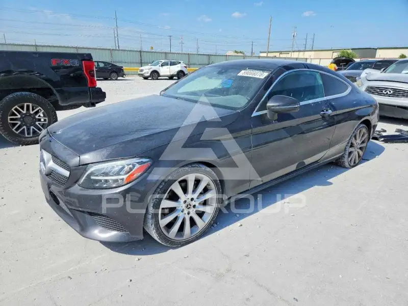 2019 Mercedes Benz C-Class photo
