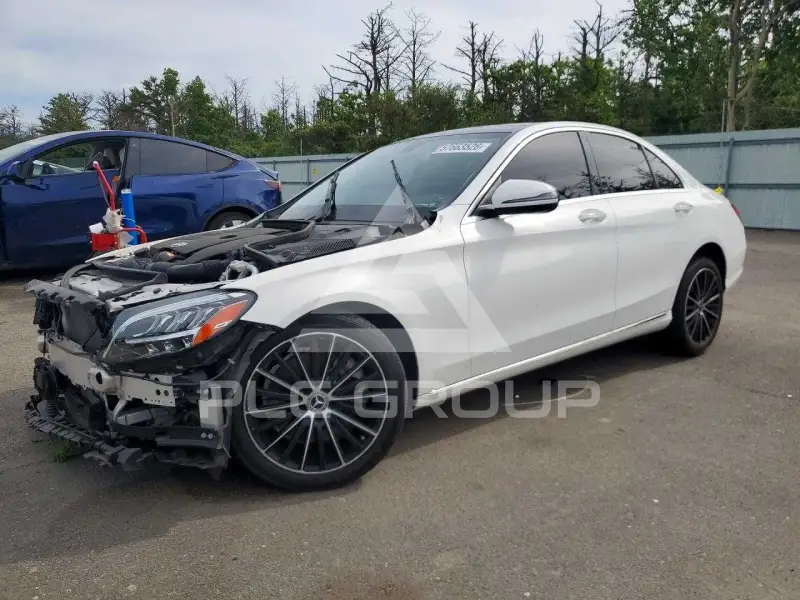 2019 Mercedes Benz C-Class photo