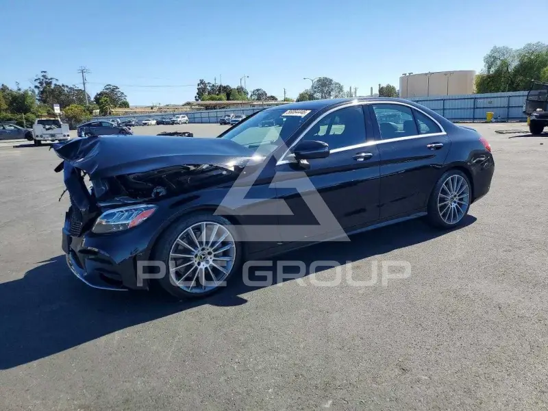 2019 Mercedes Benz C-Class фото