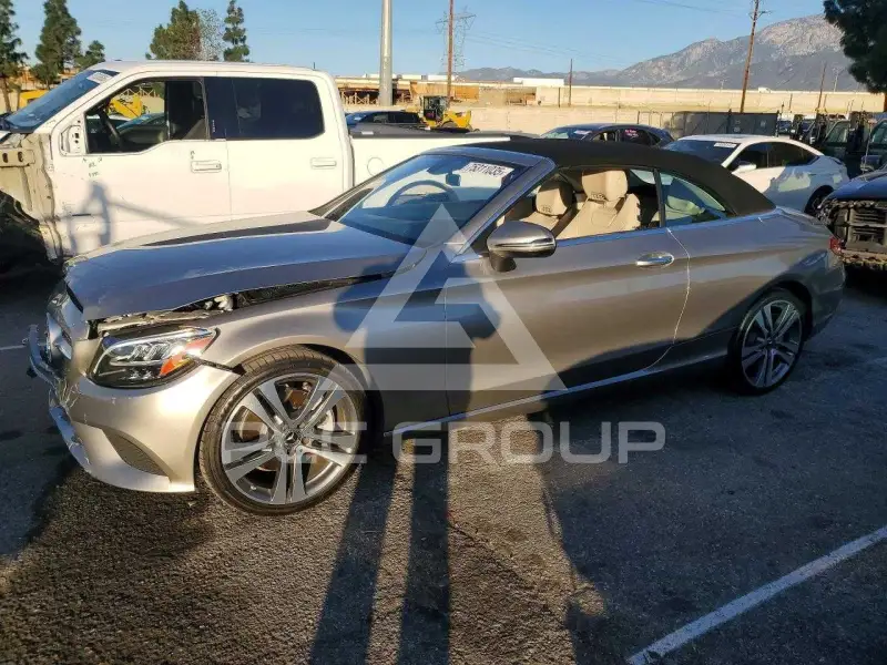 2019 Mercedes Benz C-Class photo