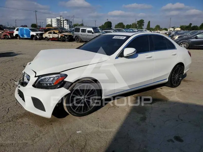 2019 Mercedes Benz C-Class photo