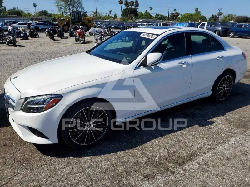 2019 Mercedes Benz C-Class фото