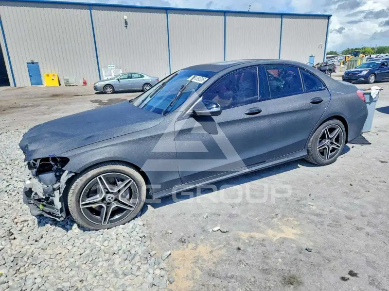 2019 Mercedes Benz C-Class фото