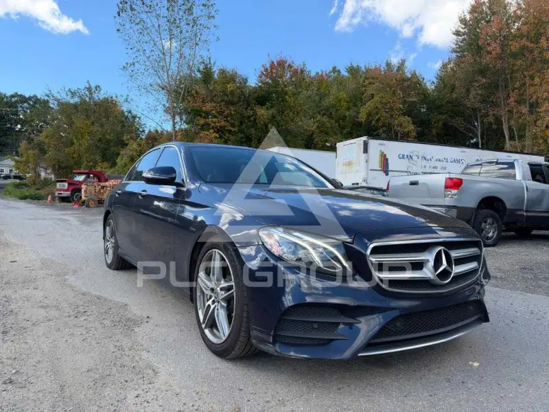 2019 Mercedes Benz E-Class фото