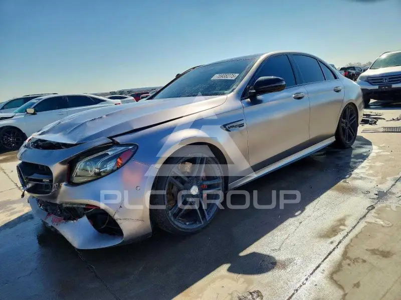 2019 Mercedes Benz E-Class фото