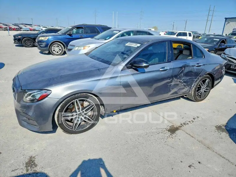 2019 Mercedes Benz E-Class photo