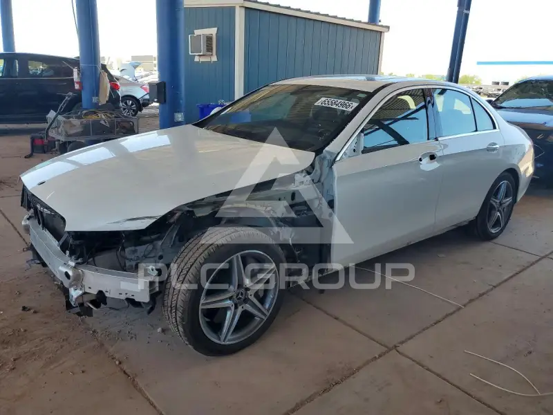 2019 Mercedes Benz E-Class фото