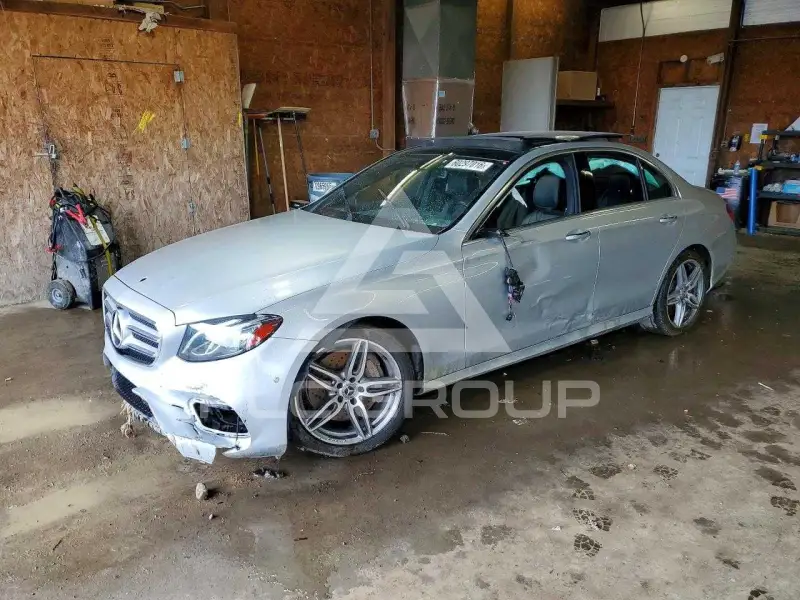 2019 Mercedes Benz E-Class фото