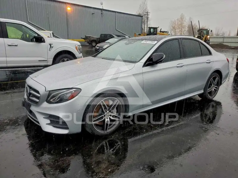 2019 Mercedes Benz E-Class фото