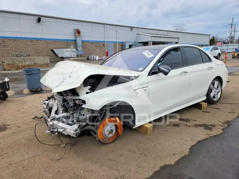 2019 Mercedes Benz E-Class photo