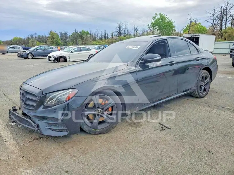 2019 Mercedes Benz E-Class фото