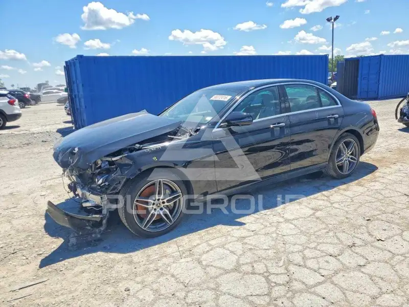 2019 Mercedes Benz E-Class фото