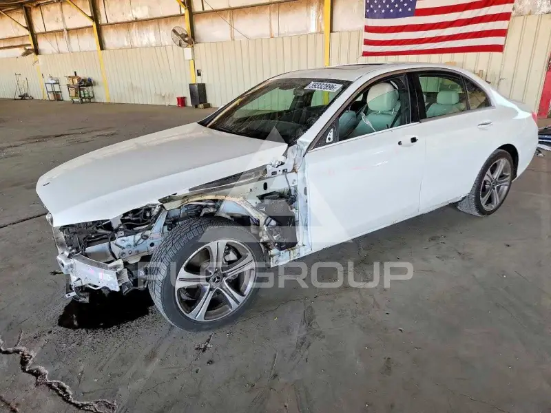 2019 Mercedes Benz E-Class фото