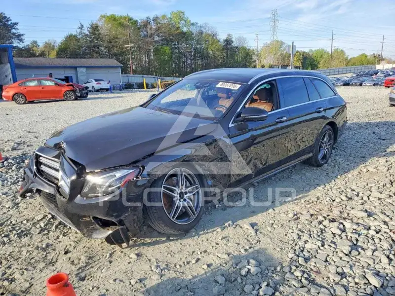 2019 Mercedes Benz E-Class фото