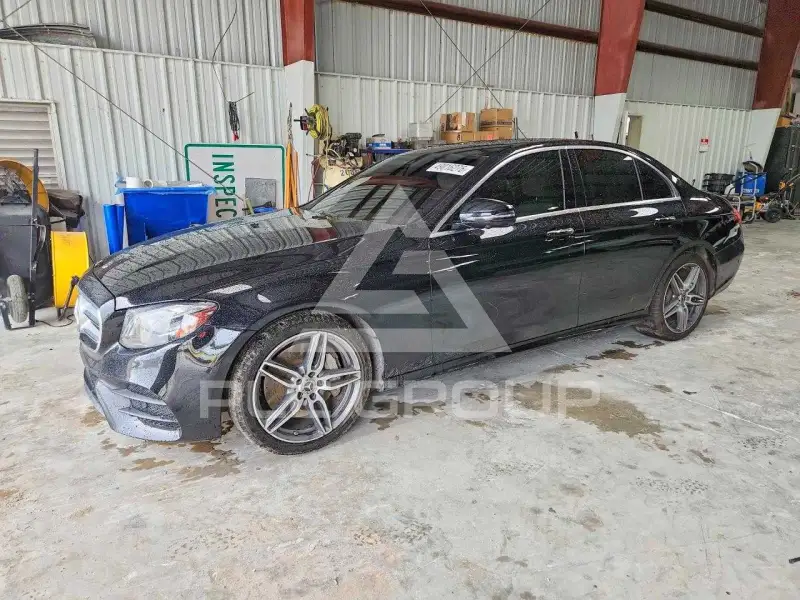 2019 Mercedes Benz E-Class фото