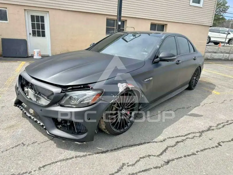 2019 Mercedes Benz E-Class фото