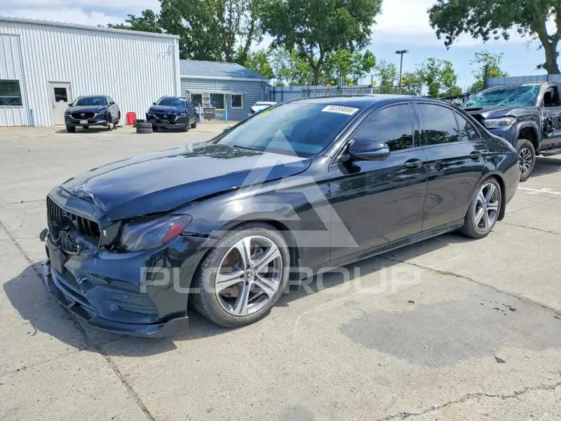 2019 Mercedes Benz E-Class фото