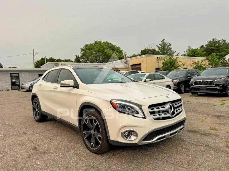 2019 Mercedes Benz GLA-Class photo