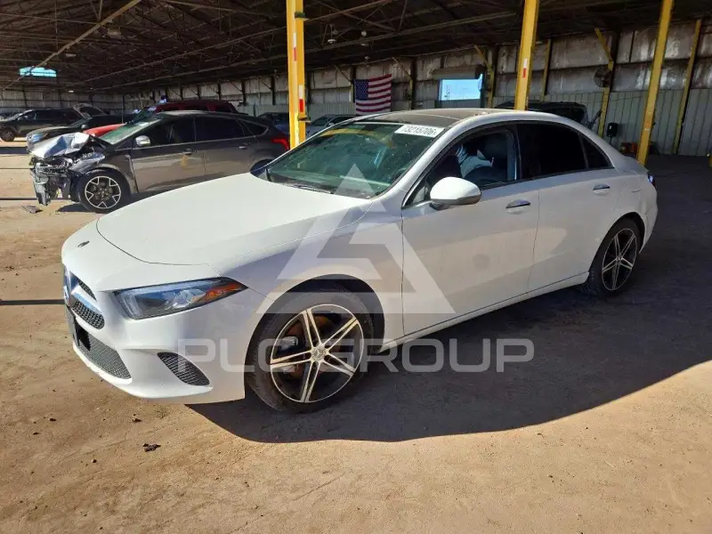 2019 Mercedes Benz A фото