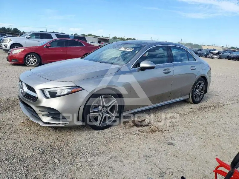 2019 Mercedes Benz A фото