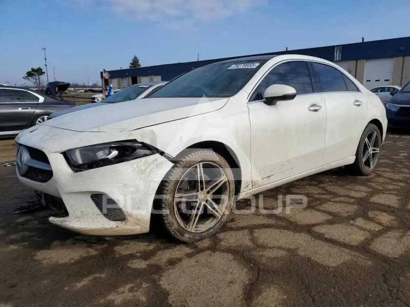 2019 Mercedes Benz A photo