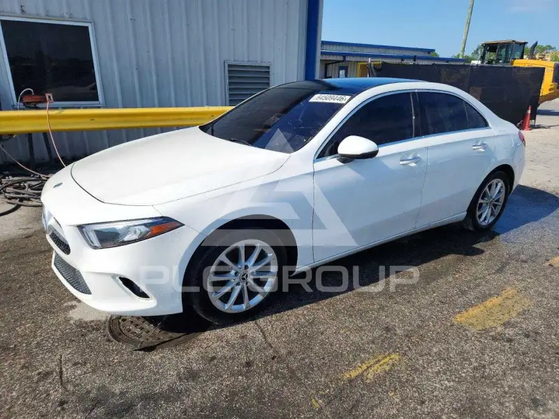 2019 Mercedes Benz A photo