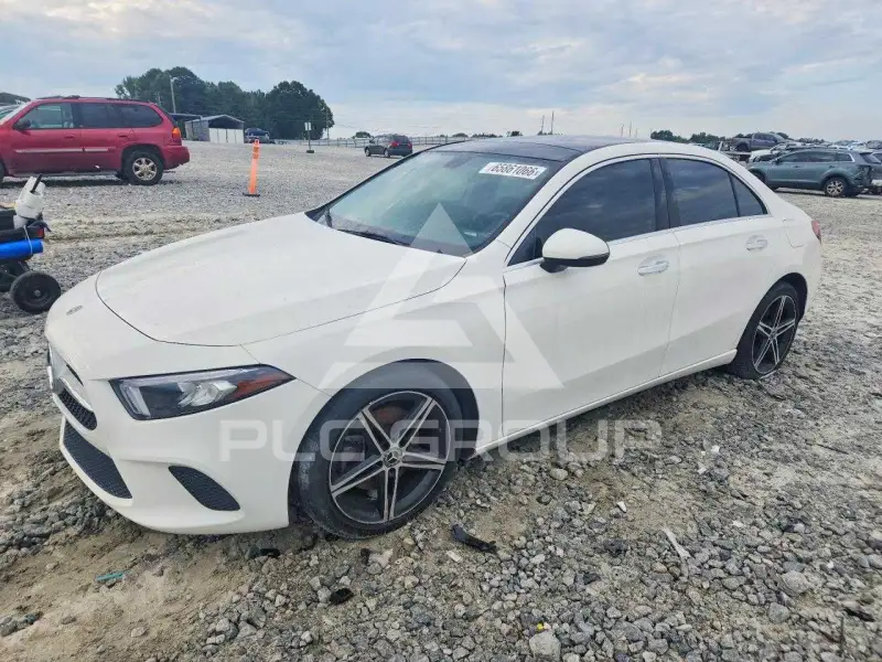2019 Mercedes Benz A фото