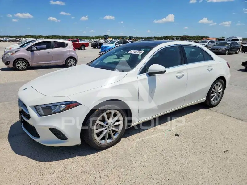 2019 Mercedes Benz A фото