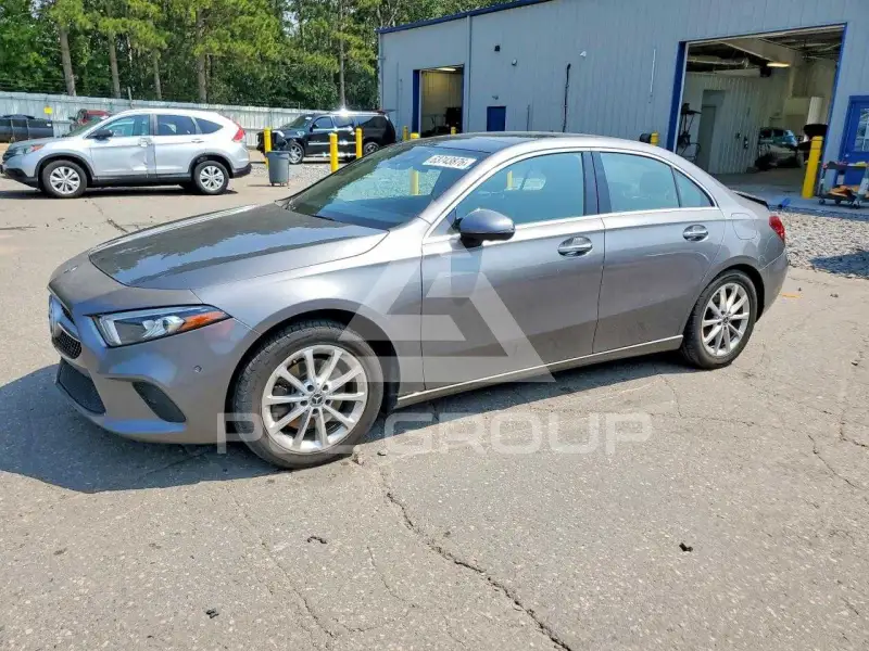 2019 Mercedes Benz A фото