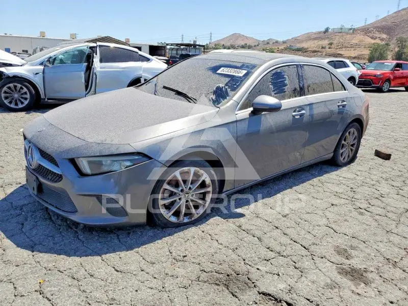 2019 Mercedes Benz A фото