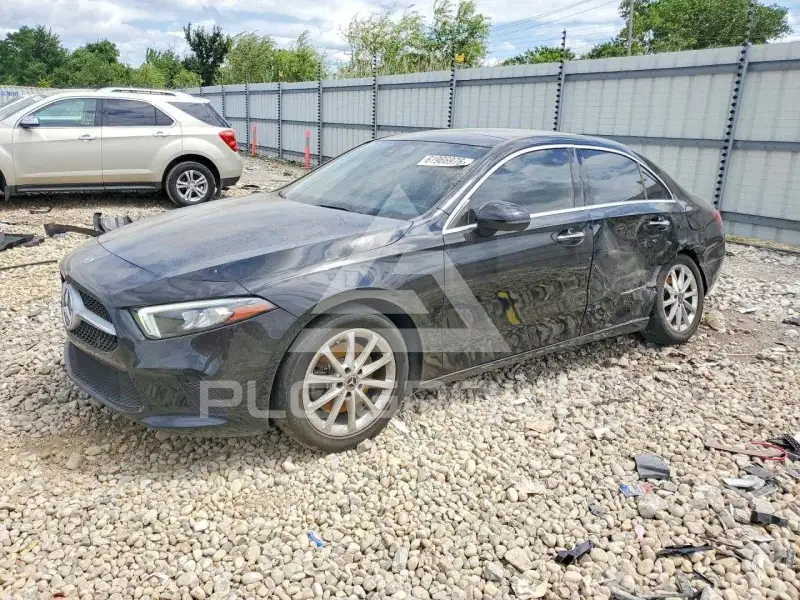 2019 Mercedes Benz A photo