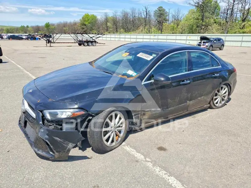 2019 Mercedes Benz A фото
