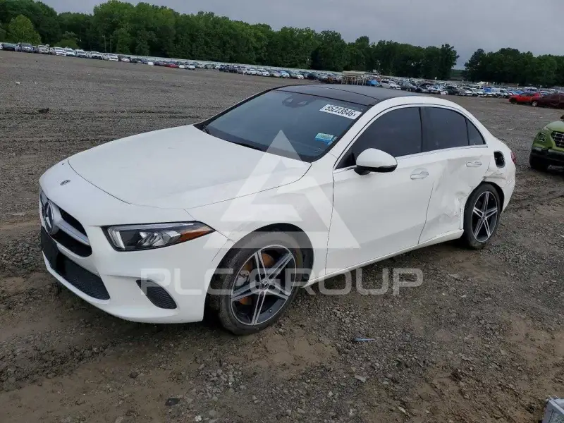 2019 Mercedes Benz A фото