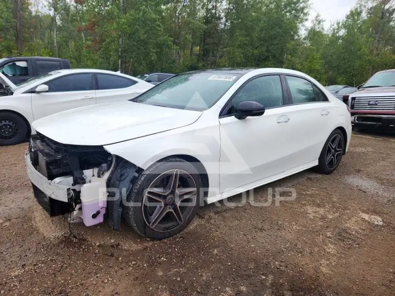 2019 Mercedes Benz A фото