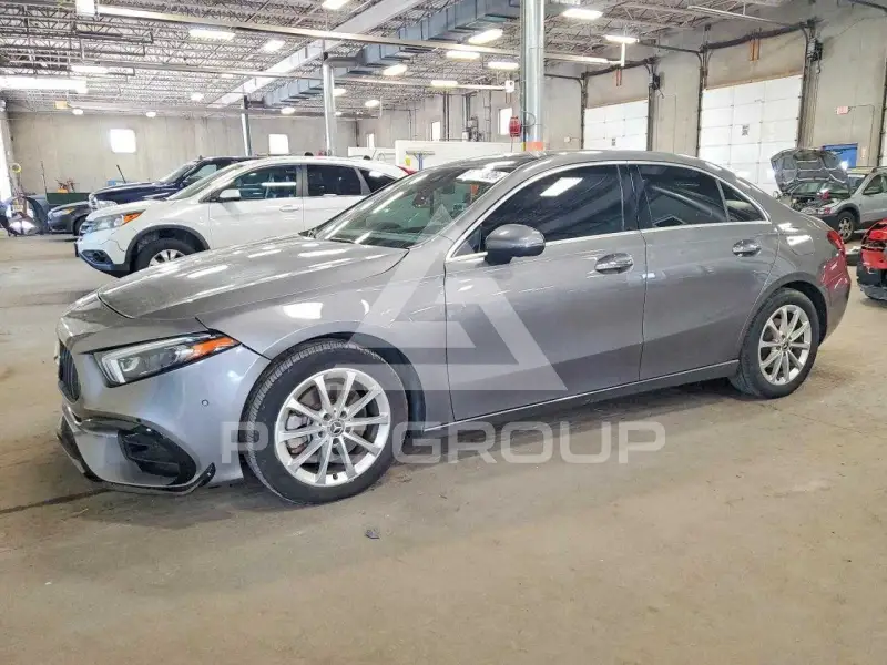2019 Mercedes Benz A фото