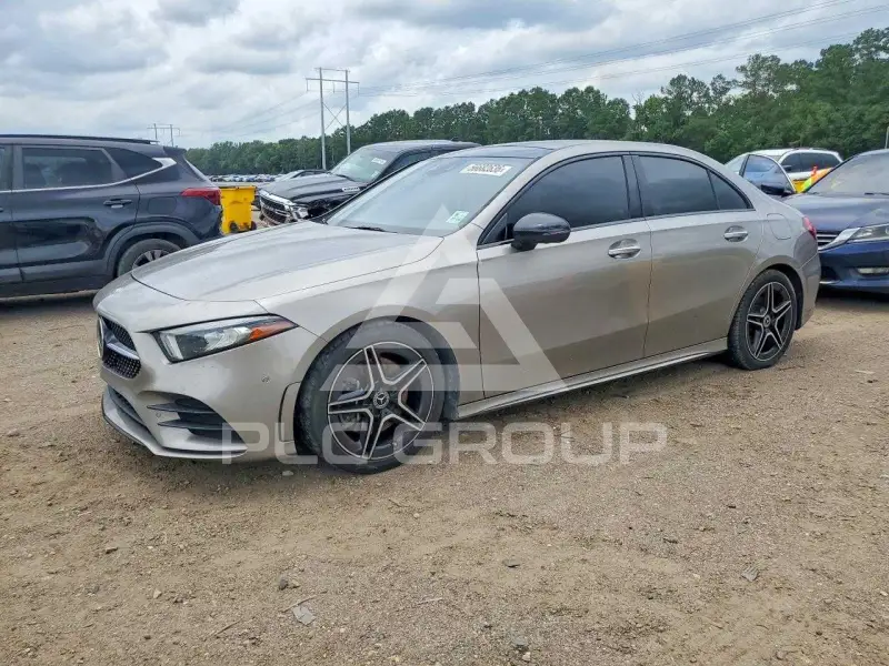 2019 Mercedes Benz A фото