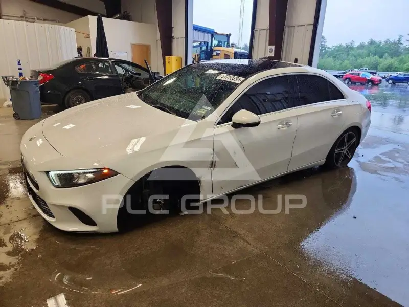 2019 Mercedes Benz A photo