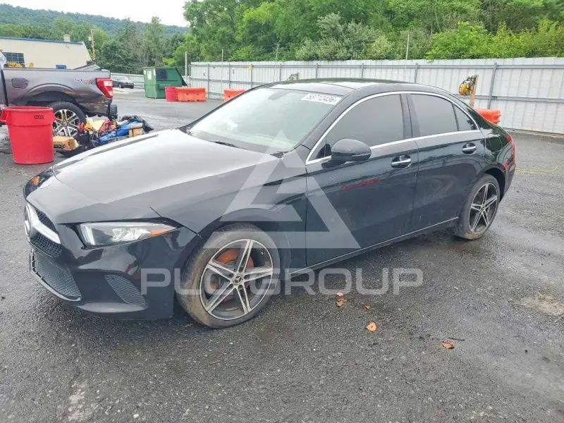 2019 Mercedes Benz A photo