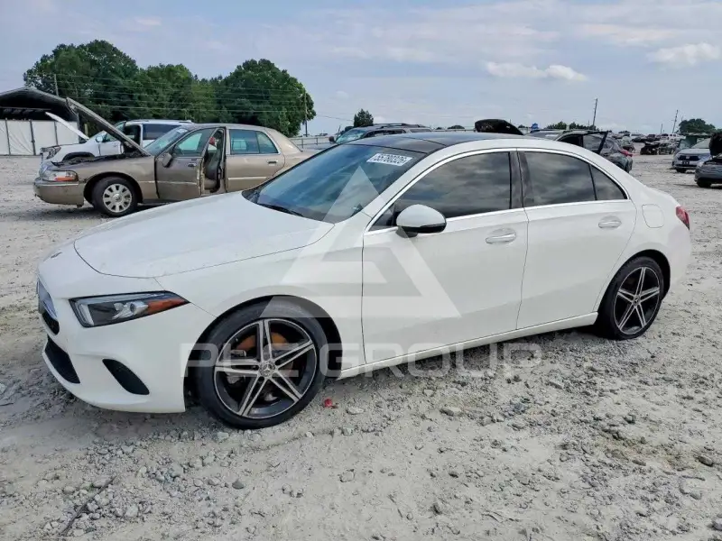 2019 Mercedes Benz A фото