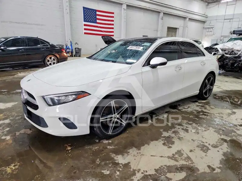 2019 Mercedes Benz A photo