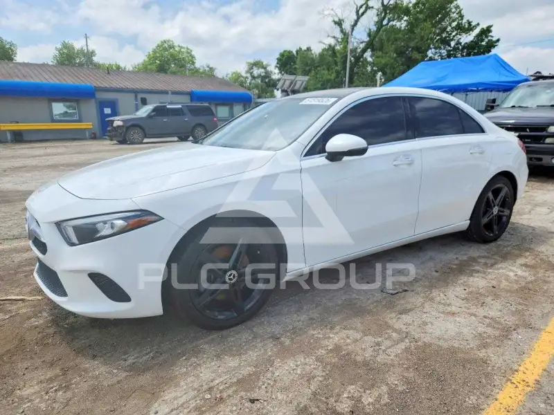 2019 Mercedes Benz A фото