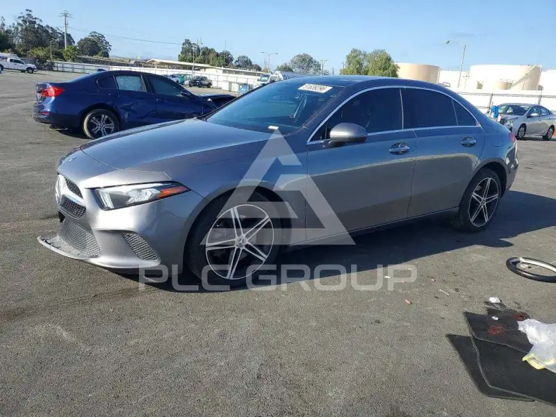2019 Mercedes Benz A фото