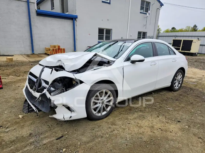 2019 Mercedes Benz A photo